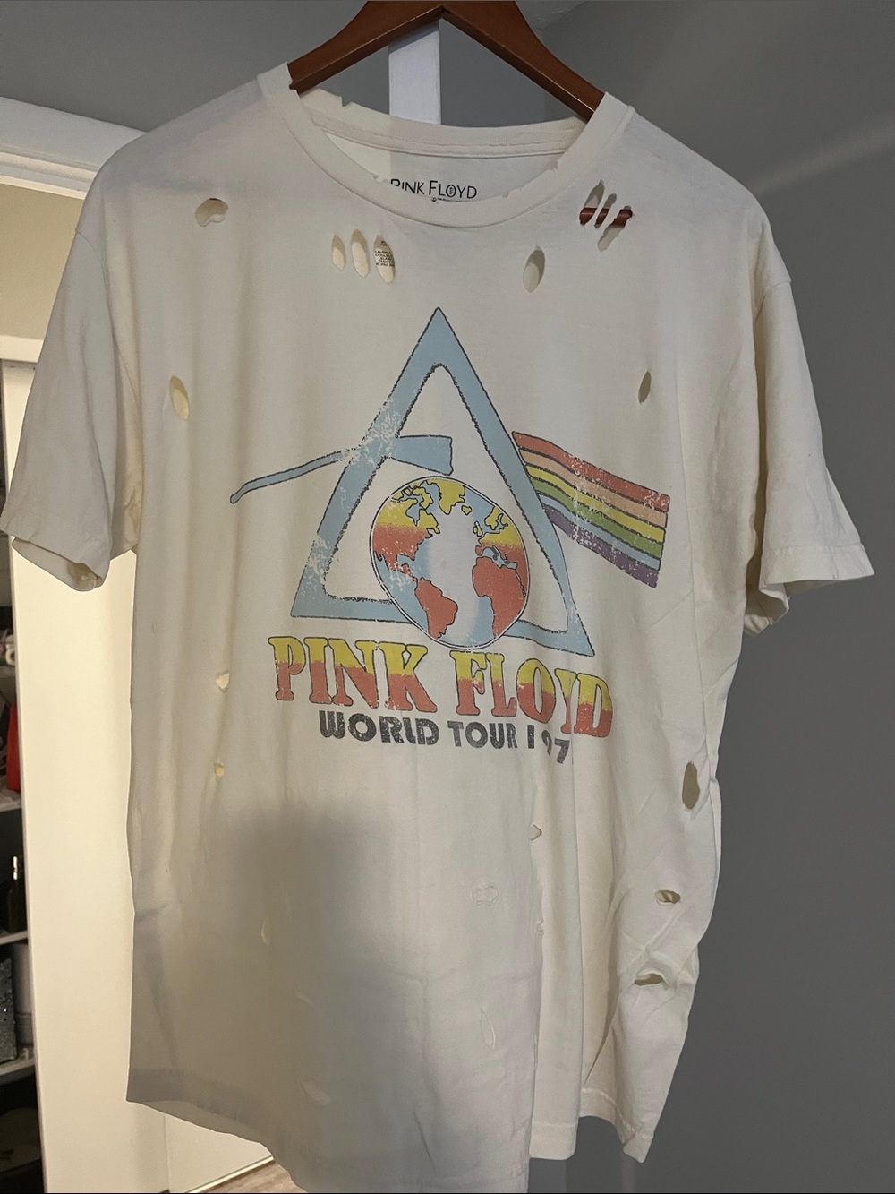 Pink Floyd White Vintage-Style Graphic World Tour Tee